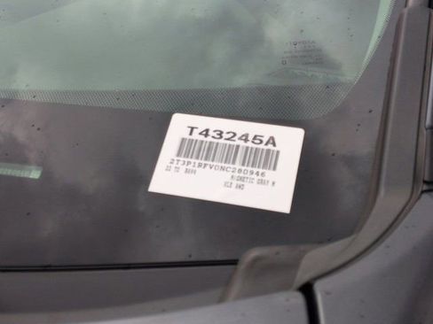 Used 2022 Toyota RAV4 XLE w/ Convenience Package AWD/4WD image 17