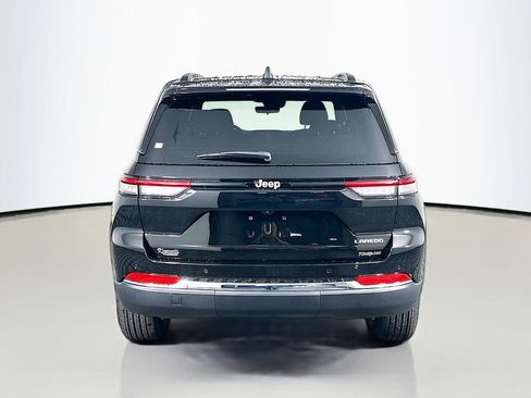 New 2025 Jeep Grand Cherokee Laredo X w/ Luxury Tech Group I image 6