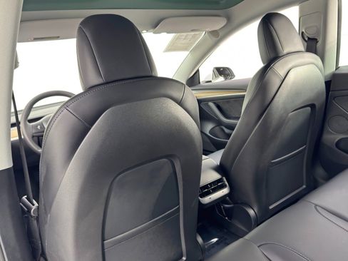 Used 2022 Tesla Model 3 image 35