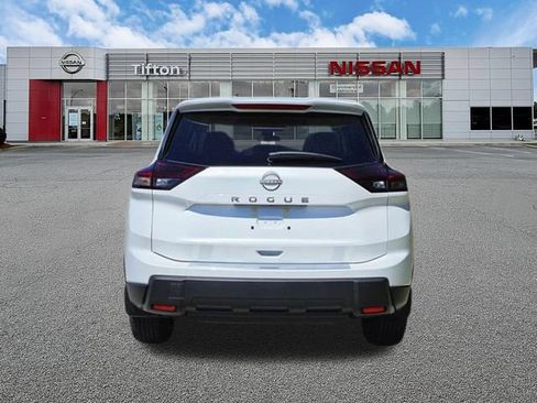 New 2026 Nissan Rogue SV w/ Cold Weather Package FWD image 5