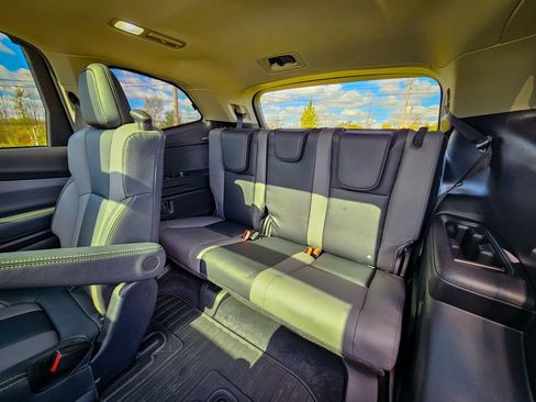 Used 2023 Subaru Ascent Onyx Edition image 30