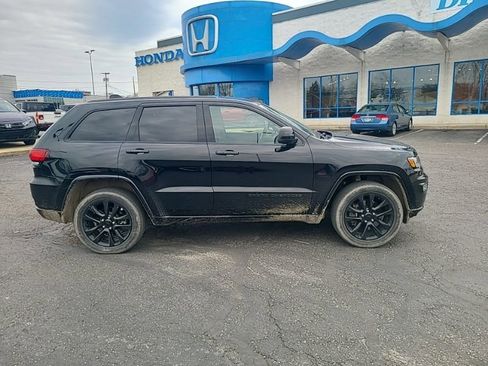 Used 2021 Jeep Grand Cherokee Laredo X image 6