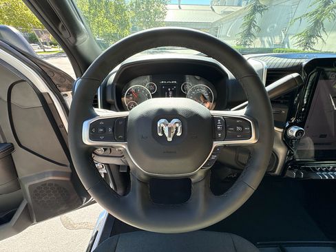 Used 2026 RAM 2500 Big Horn AWD/4WD image 19