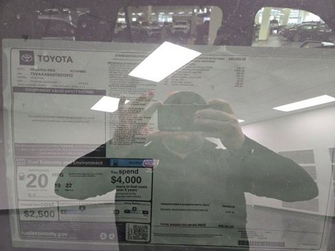 New 2026 Toyota Sequoia Platinum image 7