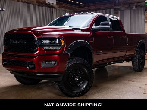 Used 2022 RAM 3500 Limited w/ Night Edition AWD/4WD image 4