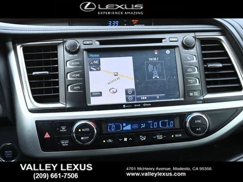 Used 2019 Toyota Highlander SE AWD/4WD image 7