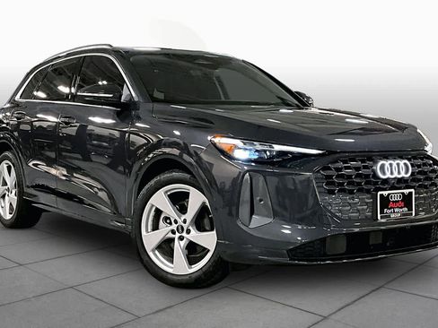 Used 2025 Audi Q5 Prestige AWD/4WD image 2