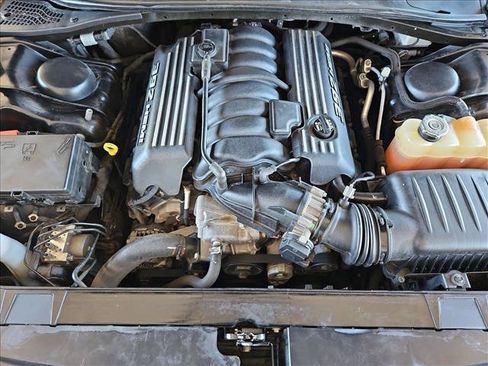 Used 2016 Dodge Challenger SRT w/ Technology Group RWD image 20