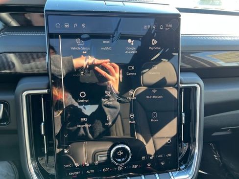 New 2026 GMC Yukon XL Elevation w/ Elevation Premium Package image 16