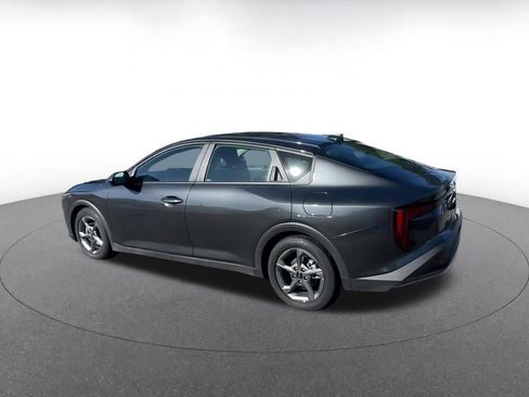 Used 2025 Kia K4 LXS image 10