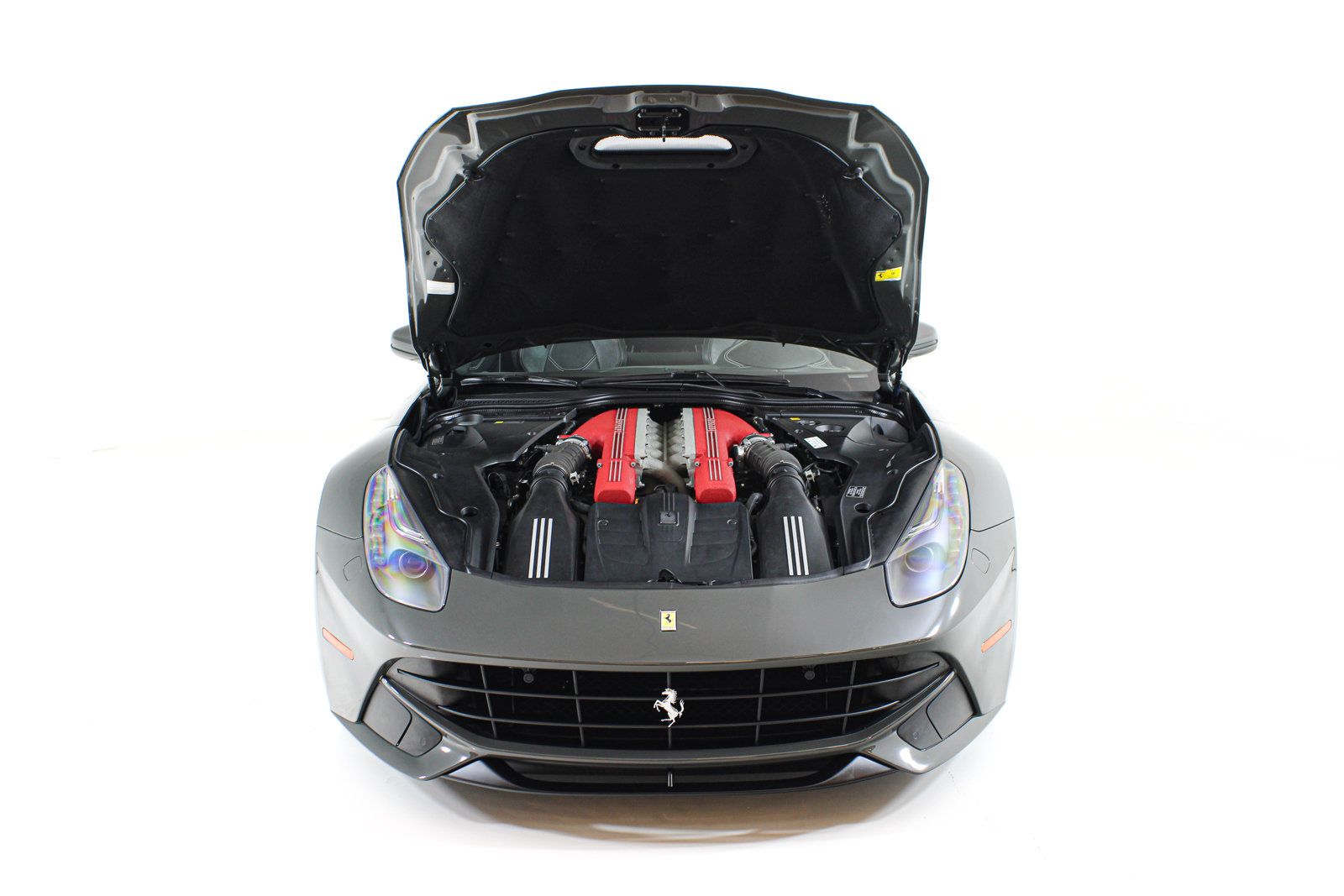 Used 2015 Ferrari F12 Berlinetta RWD image 56