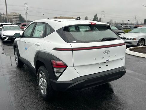 New 2026 Hyundai Kona SE image 8