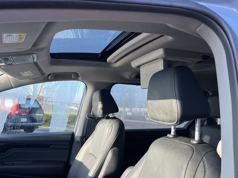 Used 2023 Honda Odyssey Touring image 22