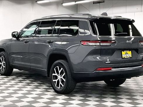 Used 2024 Jeep Grand Cherokee L Limited AWD/4WD image 3