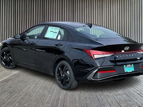 New 2026 Hyundai Elantra Sport FWD image 3