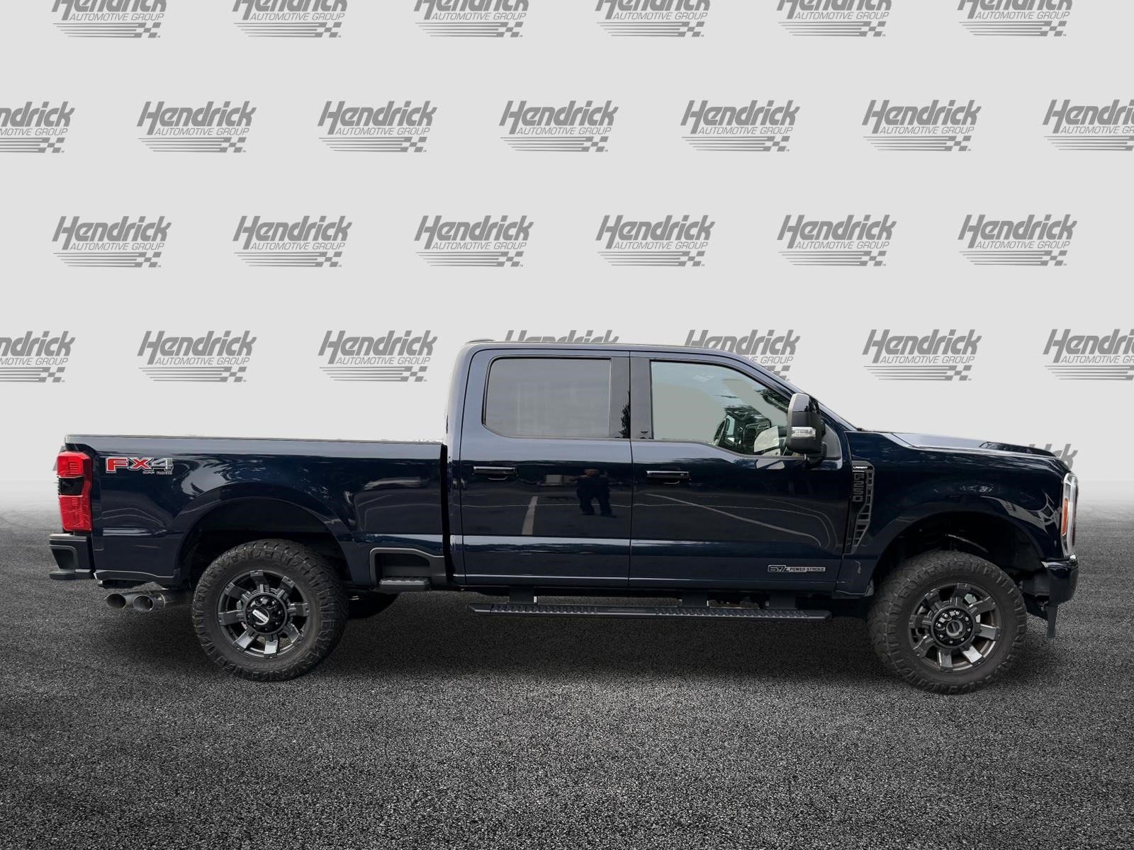 Used 2023 Ford F250 Lariat w/ Lariat Ultimate Package AWD/4WD image 10