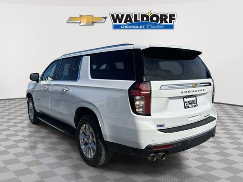 Used 2023 Chevrolet Suburban Premier AWD/4WD image 4