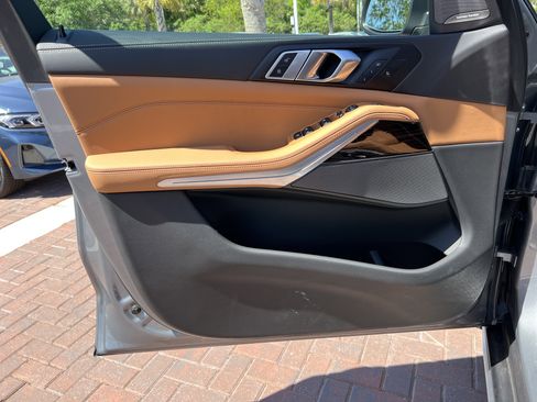 Used 2026 BMW X5 sDrive40i image 14