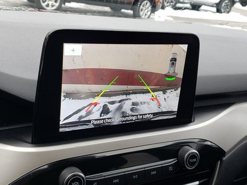 Certified 2021 Ford Escape SE image 23