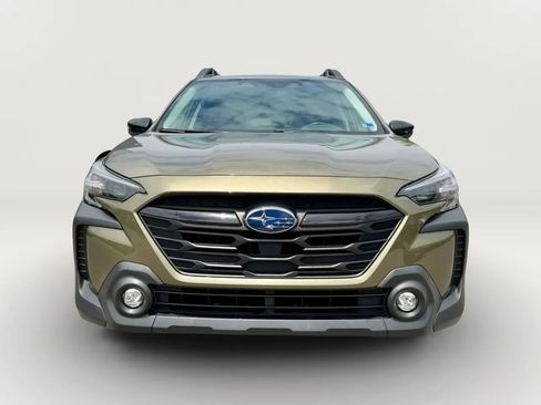 Used 2023 Subaru Outback Onyx Edition AWD/4WD image 2