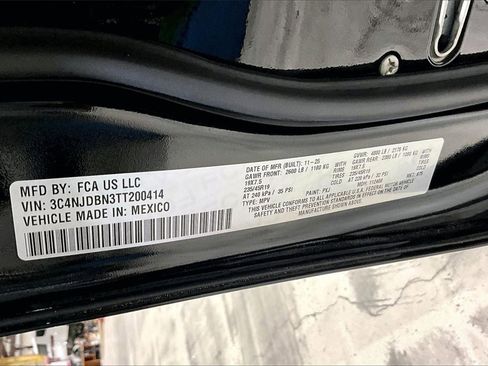 New 2026 Jeep Compass Latitude image 12