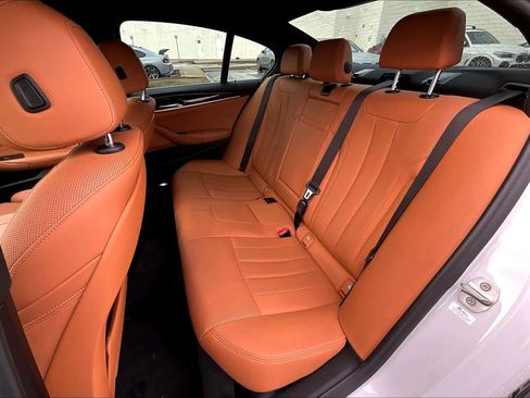 Used 2021 BMW 530e xDrive image 29