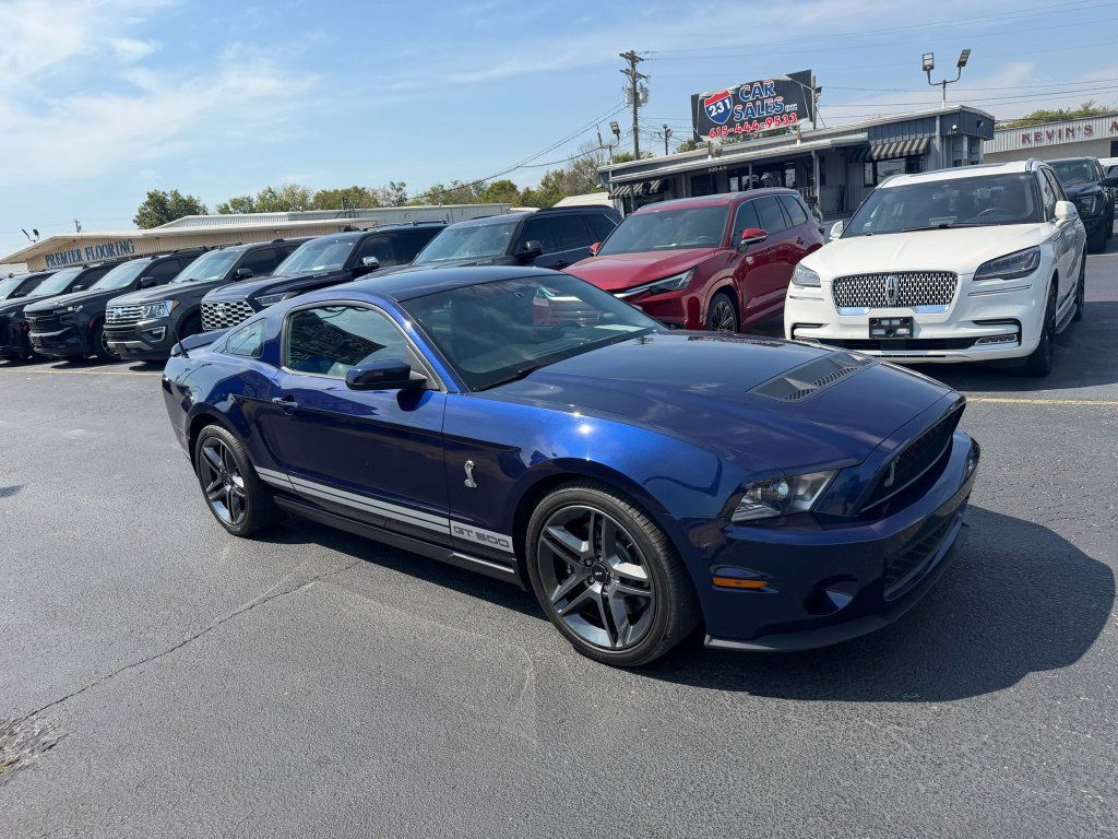 Used 2011 Ford Mustang Shelby GT500 w/ Electronics Pkg RWD image 2