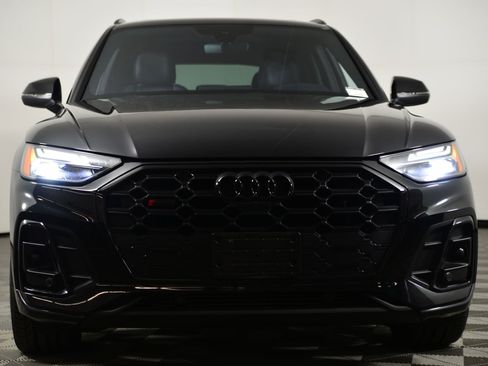Certified 2022 Audi SQ5 Premium Plus image 5
