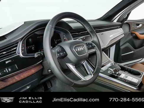 Used 2025 Audi Q7 3.0T Prestige AWD/4WD image 4