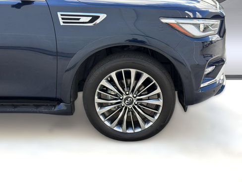 Used 2021 INFINITI QX80 Sensory w/ All-Season Package AWD/4WD image 11