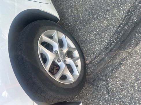 Used 2019 Chrysler Pacifica Limited FWD image 11