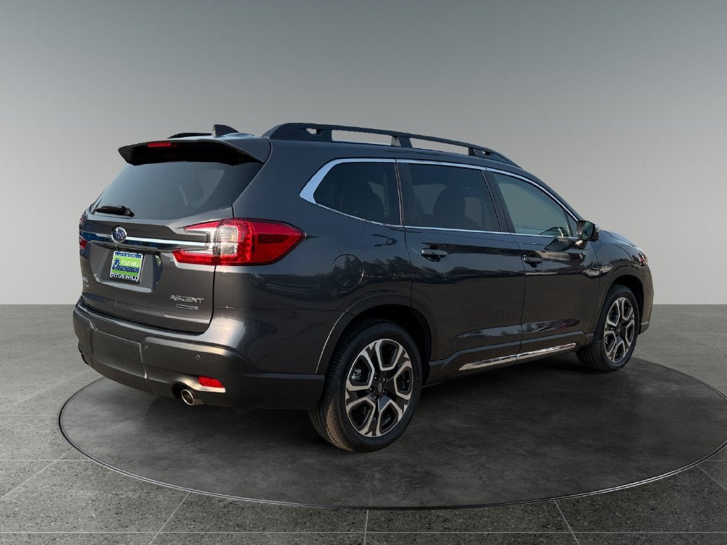 Used 2023 Subaru Ascent Limited w/ Technology Package AWD/4WD image 10
