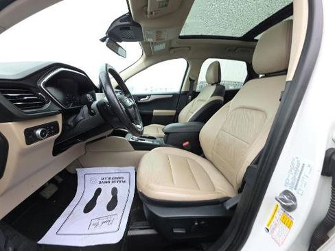 Used 2020 Ford Escape SEL image 10