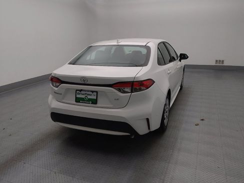 Used 2022 Toyota Corolla LE image 7