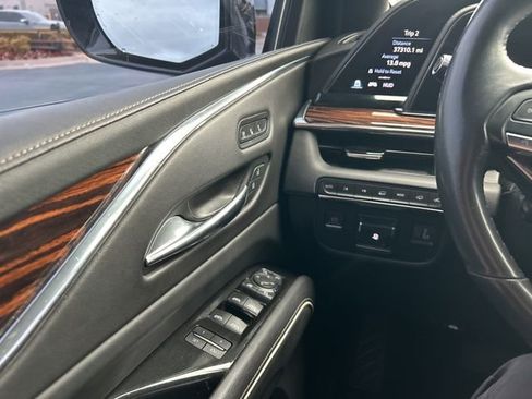 Used 2021 Cadillac Escalade ESV Premium Luxury w/ Driver Assist Tech Package AWD/4WD image 19