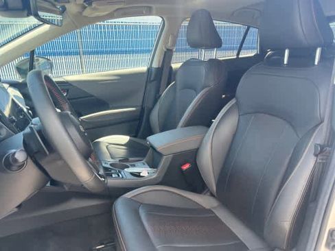 Used 2024 Subaru Crosstrek 2.5i Limited w/ Crosstrek Mirror Package AWD/4WD image 12