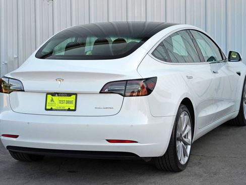 Used 2018 Tesla Model 3 Long Range image 51