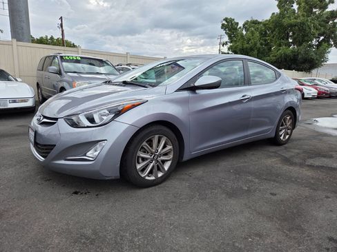 Used 2016 Hyundai Elantra SE w/ Option Group 02 image 1