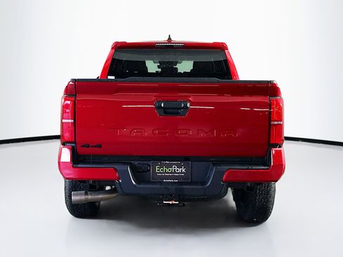 Used 2025 Toyota Tacoma TRD Off-Road image 7