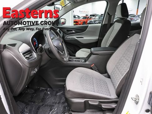 Used 2023 Chevrolet Equinox LS w/ Driver Confidence II Package FWD image 13