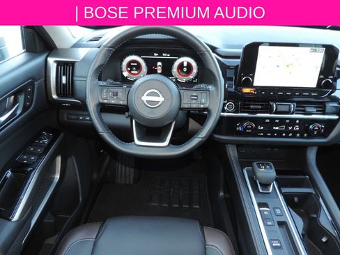 Certified 2024 Nissan Pathfinder Platinum w/ Cargo Package FWD image 24