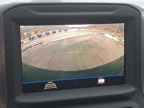 Used 2020 Chevrolet Silverado 1500 Custom w/ Custom Value Package image 18