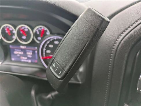 Used 2021 Chevrolet Silverado 1500 LT Trail Boss w/ Convenience Package II AWD/4WD image 12