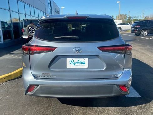 Used 2023 Toyota Highlander XLE image 8