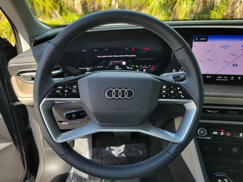 Certified 2025 Audi Q5 Prestige AWD/4WD image 31