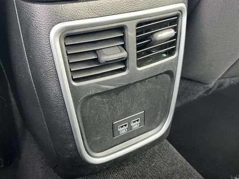 Used 2023 Dodge Charger SXT image 19