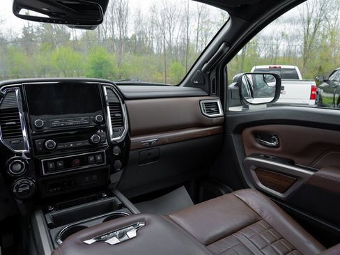 Used 2020 Nissan Titan Platinum Reserve AWD/4WD image 26