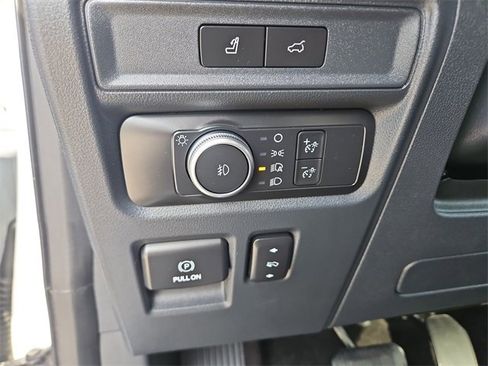 Used 2022 Ford Expedition Limited image 18