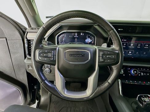 Used 2023 GMC Sierra 1500 Denali w/ Technology Package AWD/4WD image 18