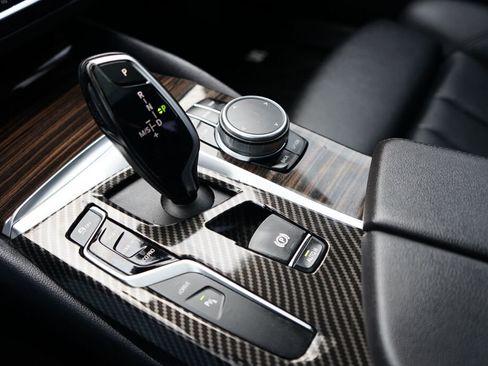 Used 2019 BMW 530e 530e iPerformance w/ Convenience Package image 15